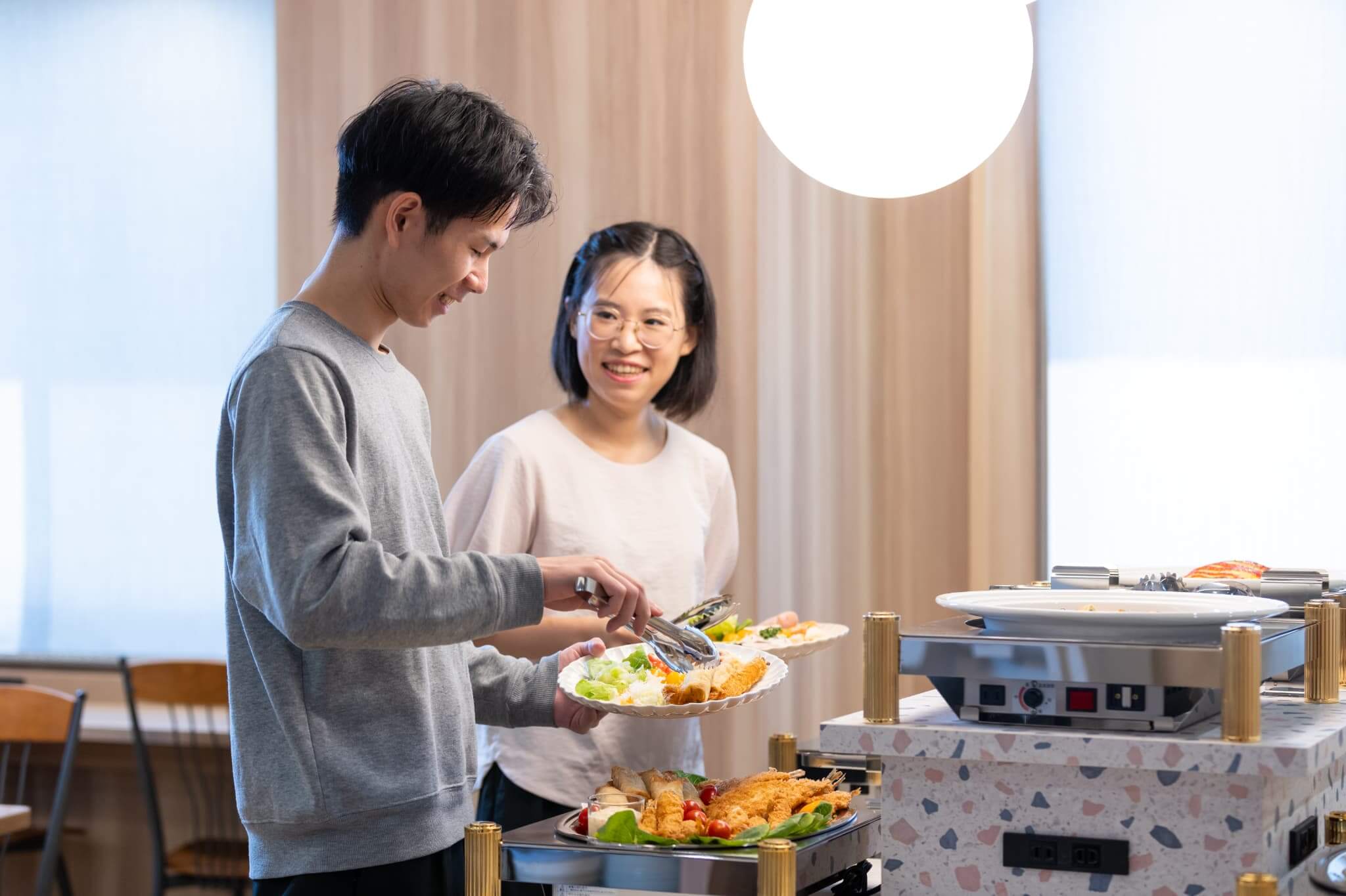 朝食